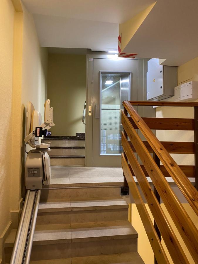 Plaza Centro Apartment Биескас Екстериор снимка
